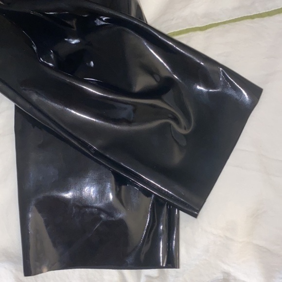 NWT Perfect Control Temperature Patent Leather Legging in Black NonnaCollection - Picture 16 of 16